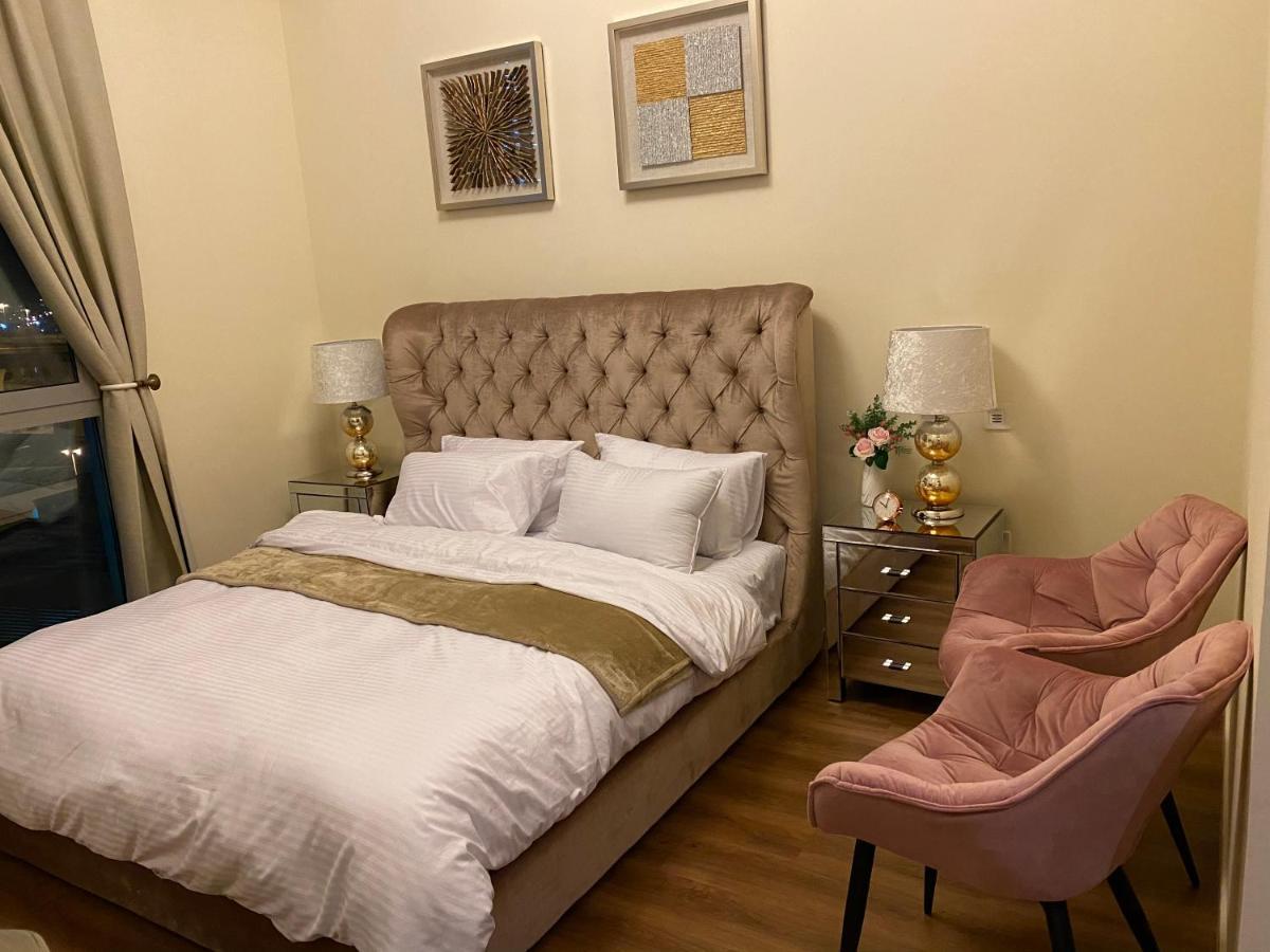 شقة Luxury 1Br In Dubai Marina, Ask For July Full Month Offer المظهر الخارجي الصورة