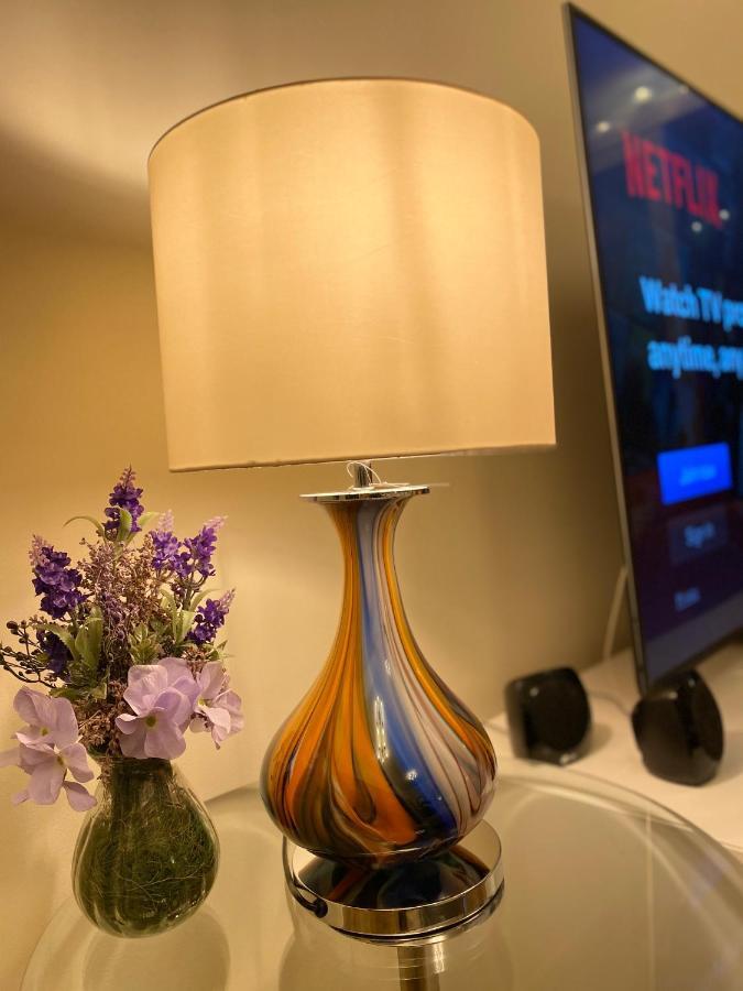 شقة Luxury 1Br In Dubai Marina, Ask For July Full Month Offer المظهر الخارجي الصورة