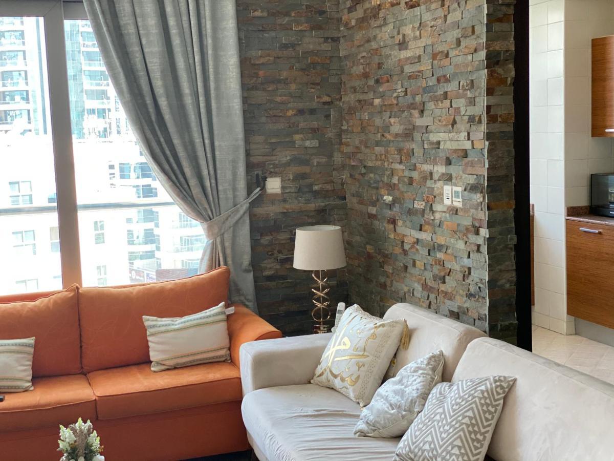 شقة Luxury 1Br In Dubai Marina, Ask For July Full Month Offer المظهر الخارجي الصورة