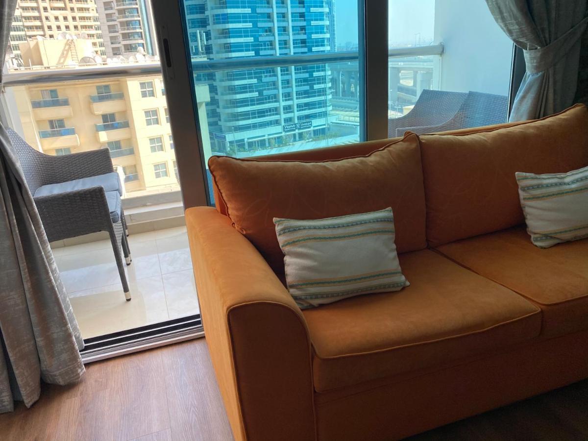 شقة Luxury 1Br In Dubai Marina, Ask For July Full Month Offer المظهر الخارجي الصورة